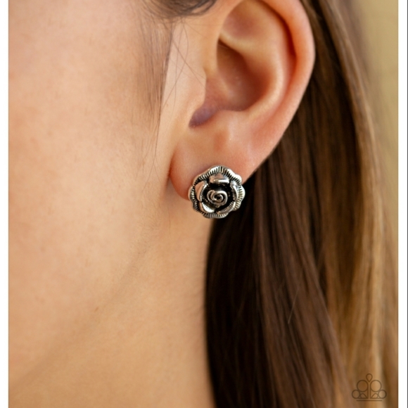 Best ROSEBUDS Earrings